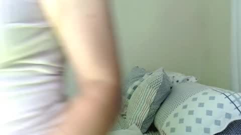 Snapshot of meehturt chatting on 03-07-25, 02:46 anna online show from 03-07-25, 02:46