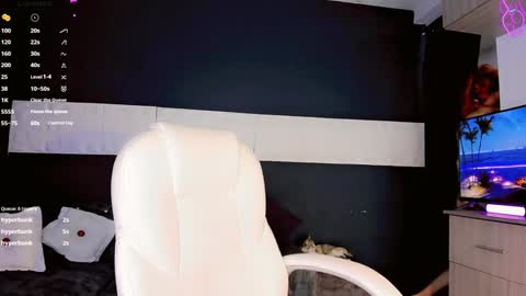 Snapshot of meelanyalejandraa chatting on 01-19-25, 07:25 MelanyAlejandra online show from 01-19-25, 07:25