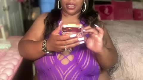 Snapshot of meetsouthernpeach chatting on 05-04-26, 02:24 Southern Peach online show from 05-04-26, 02:24