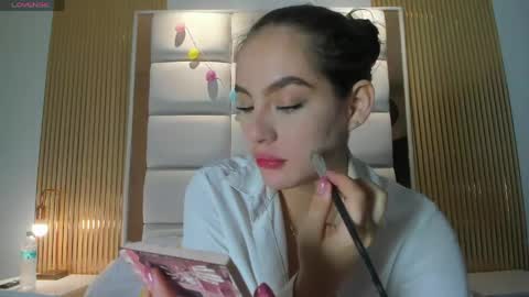 Snapshot of megaan_rouse chatting on 05-08-26, 11:37 megaan_rouse online show from 05-08-26, 11:37