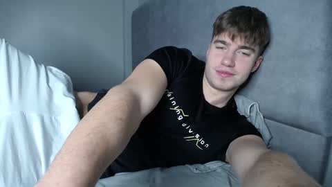 Max online show from 12-21-25, 09:11