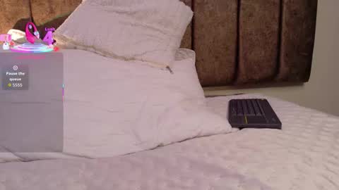 Snapshot of megan__cole1 chatting on 10-09-25, 07:50 Megan online show from 10-09-25, 07:50