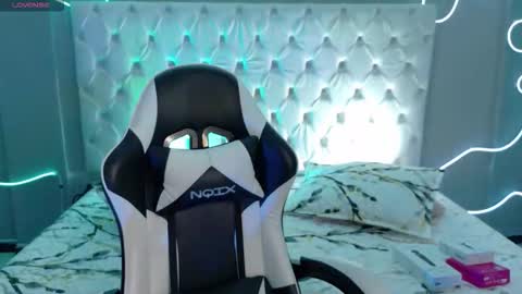 Snapshot of megan__cole1 chatting on 10-15-25, 03:50 Megan online show from 10-15-25, 03:50