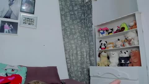 M E G A N online show from 02-07-26, 06:11