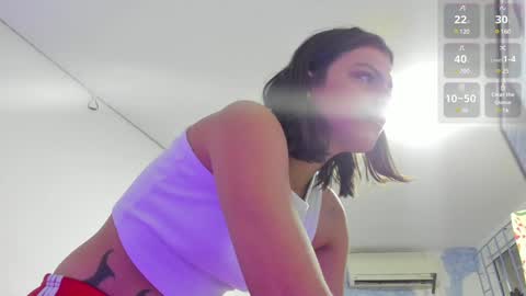 Snapshot of megan_browns1 chatting on 01-06-25, 12:57 Megan online show from 01-06-25, 12:57