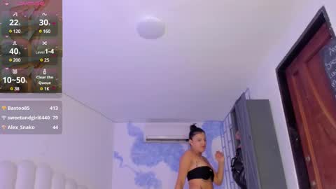 Snapshot of megan_browns1 chatting on 02-05-25, 06:59 Megan online show from 02-05-25, 06:59