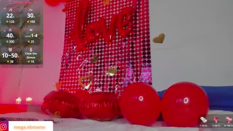 Snapshot of megan_browns1 chatting on 02-13-25, 12:54 Megan online show from 02-13-25, 12:54