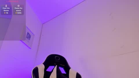 Snapshot of megan_browns1 chatting on 03-03-25, 01:09 Megan online show from 03-03-25, 01:09