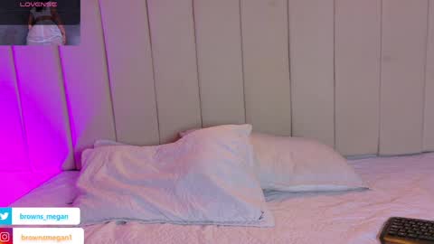 Megan  online show from 04-01-26, 01:12