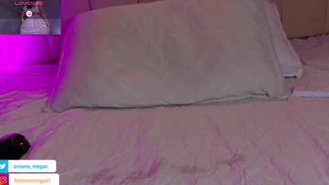 Megan  online show from 04-28-26, 02:33