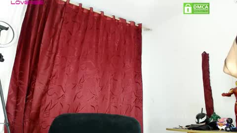 Snapshot of megan_cat chatting on 11-05-25, 10:32 megan_cat online show from 11-05-25, 10:32