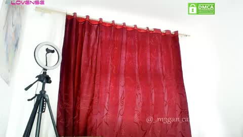 Snapshot of megan_cat chatting on 11-10-25, 07:13 megan_cat online show from 11-10-25, 07:13