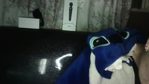 Megan and sophi online show from 12-28-24, 10:03