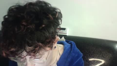 Megan and sophi online show from 03-02-25, 05:12