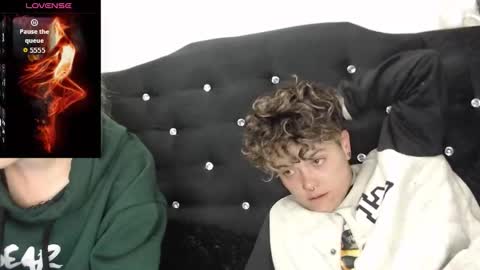 Megan and sophi online show from 11-19-25, 03:28