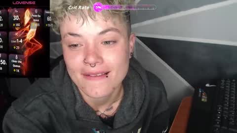 Snapshot of megan_coop3r_ chatting on 02-06-26, 11:08 Megan and sophi online show from 02-06-26, 11:08