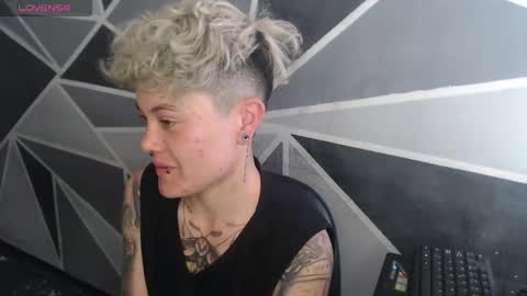 Snapshot of megan_coop3r_ chatting on 02-07-26, 01:59 Megan and sophi online show from 02-07-26, 01:59