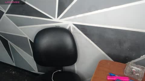 Snapshot of megan_coop3r_ chatting on 02-08-26, 08:18 Megan and sophi online show from 02-08-26, 08:18