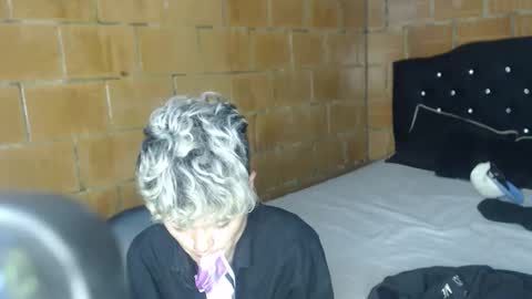 Snapshot of megan_coop3r_ chatting on 04-15-26, 02:40 Megan and sophi online show from 04-15-26, 02:40