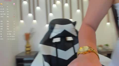 Snapshot of megan_cooper28 chatting on 10-30-25, 07:14 MEGAN COOPER online show from 10-30-25, 07:14