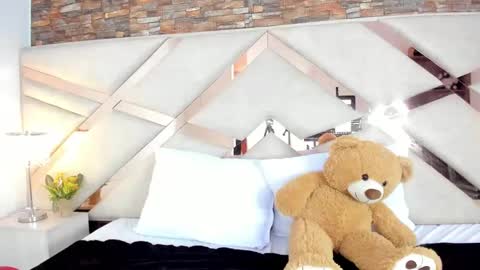     online show from 10-02-25, 04:25