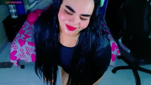Snapshot of megan_glenda chatting on 07-24-26, 09:35 glenda online show from 07-24-26, 09:35