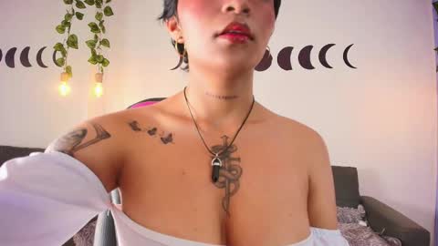 Snapshot of megan_hottts chatting on 01-07-26, 01:35 megan_hottts online show from 01-07-26, 01:35