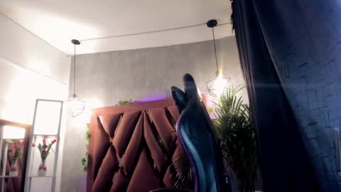    online show from 01-02-25, 02:00