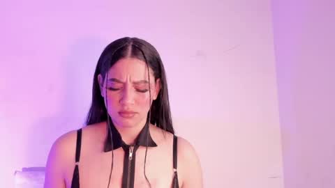 megan_jenner1 online show from 05-16-26, 06:43