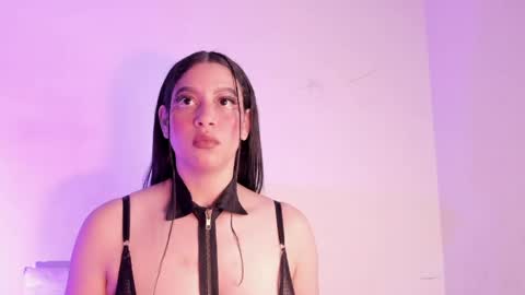 megan_jenner1 online show from 05-16-26, 06:54