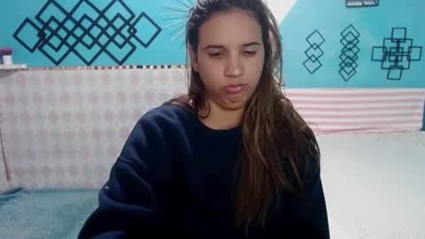 Snapshot of megan_little_ chatting on 02-07-25, 01:04 amanda online show from 02-07-25, 01:04