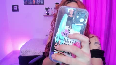                 Laura                 online show from 02-04-25, 09:10