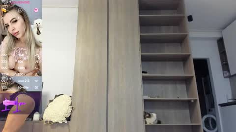 Megan online show from 11-24-25, 06:35