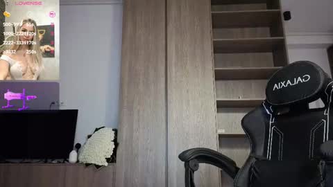 Megan online show from 02-06-26, 05:12