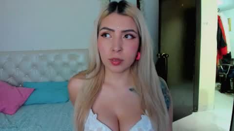 Snapshot of megan_sexrose chatting on 03-12-25, 10:17 Megan rose online show from 03-12-25, 10:17