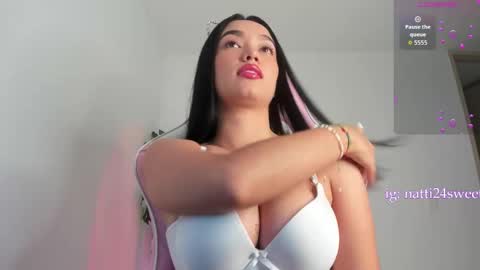 megan sweet online show from 11-17-25, 02:50