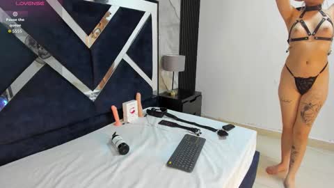 Megan Sweet online show from 11-21-25, 02:43