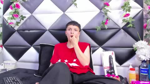 megan_thompsonn_ online show from 10-01-25, 02:39