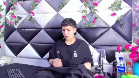 megan_thompsonn_ online show from 10-31-25, 02:34