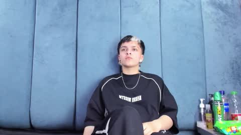 megan_thompsonn_ online show from 04-24-26, 02:36