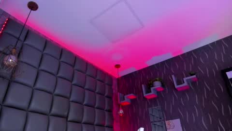 Megan online show from 04-21-26, 07:39