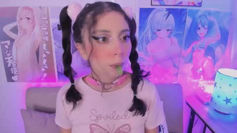 Snapshot of megan_yagami chatting on 12-12-24, 08:25 Megan  online show from 12-12-24, 08:25