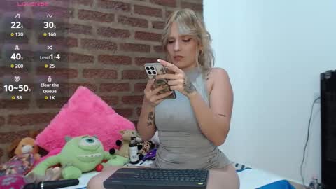 ---Megan--- online show from 09-29-25, 09:41