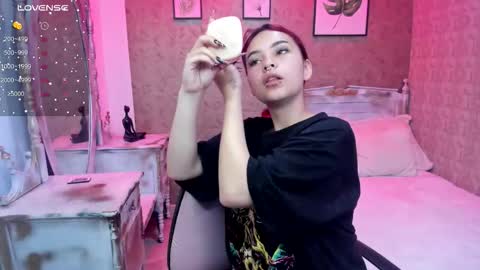 Megan online show from 12-05-25, 07:21