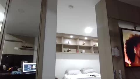 Snapshot of meganhotxx2 chatting on 10-11-25, 03:50 megan        online show from 10-11-25, 03:50