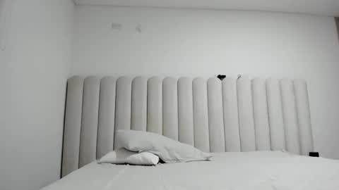 Snapshot of meganmir1 chatting on 05-22-26, 10:59 meganmir1 online show from 05-22-26, 10:59