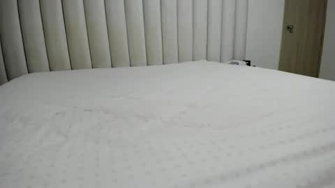 Snapshot of meganmir1 chatting on 06-08-26, 12:47 meganmir1 online show from 06-08-26, 12:47