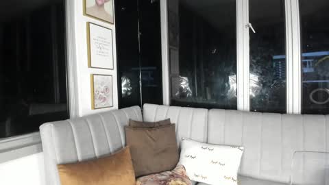 Mara online show from 02-12-25, 10:24