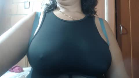 Snapshot of meganny_2023 chatting on 02-14-25, 11:09 Danny online show from 02-14-25, 11:09