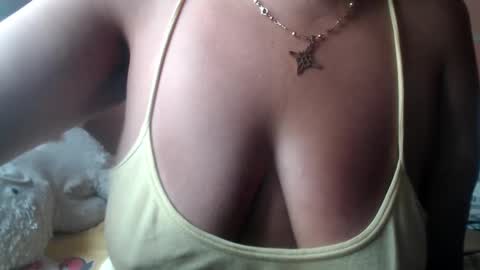 Snapshot of meganny_2023 chatting on 02-18-25, 02:16 Danny online show from 02-18-25, 02:16